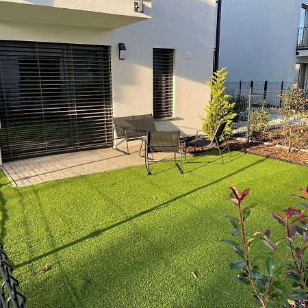 Golf Hruba Borsa Apartment Luaran gambar